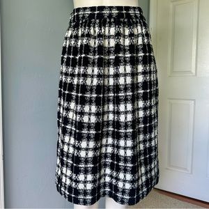 NWT St. John Couture knit skirt